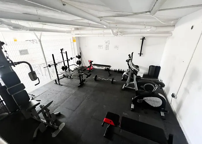 Gym, Ping Pong, Piscina Y Garaje